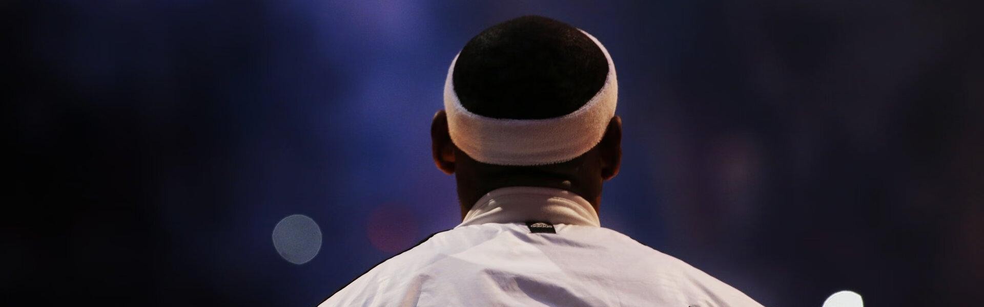 TK体育直播-法甲里昂门将扑救成功率与赛季表现分析