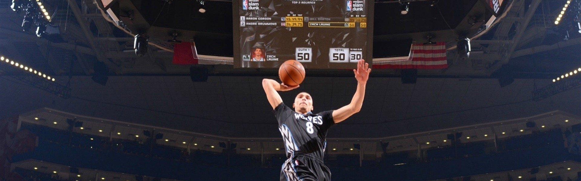 TK体育直播-法甲外援与本土球员的合作模式及效果分析