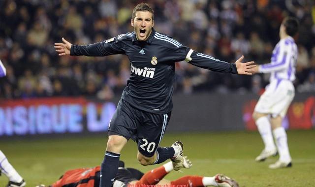 TK体育直播-中超联赛2020讲解：2020年中超联赛的赛事回顾与讲解